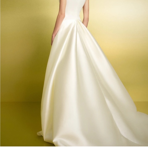 Solace London Flor Maxi Wedding Dress Size 4 - Picture 3 of 6